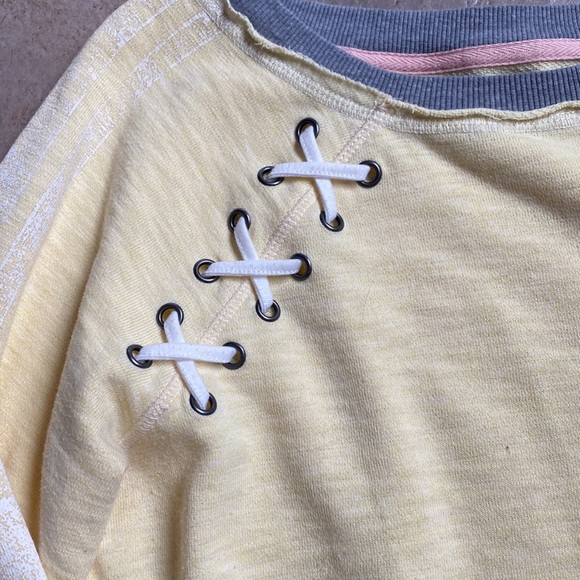 Fun lightweight sweatshirt - Picture 2 of 6